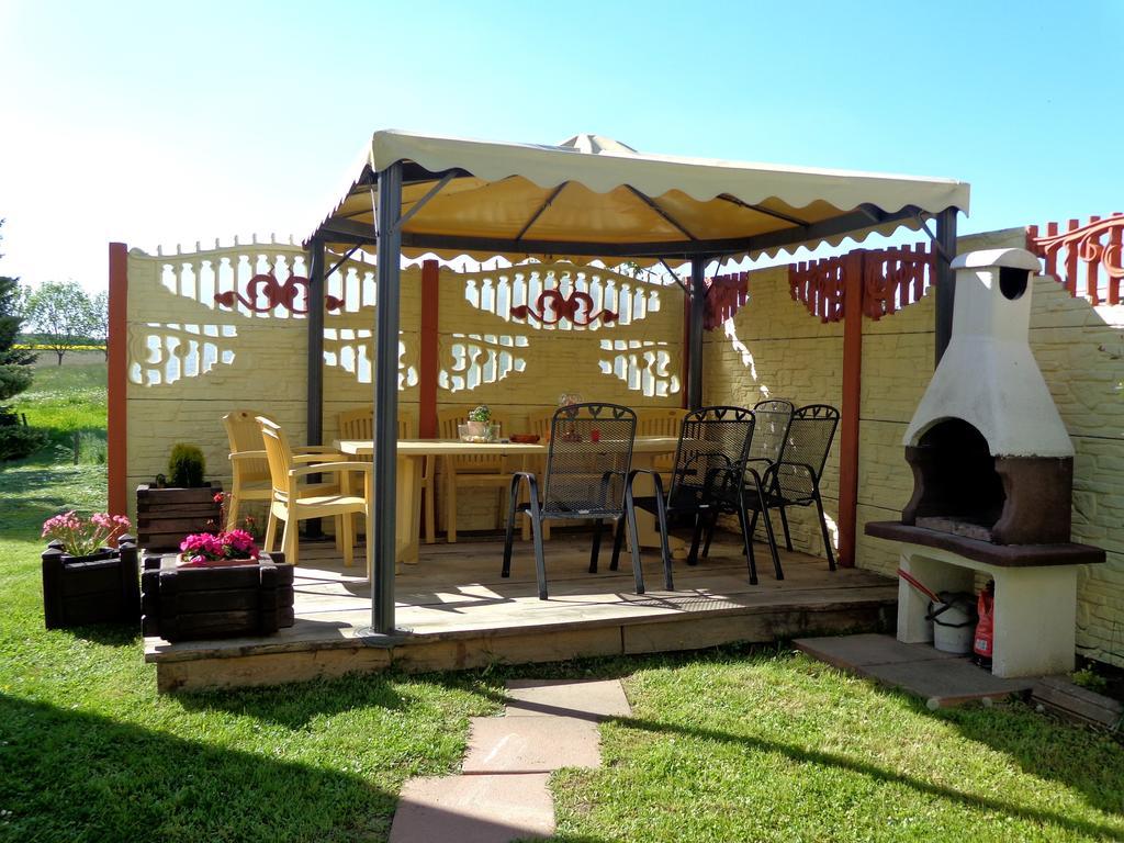 Pension Sonnenhuegel Markersdorf Ngoại thất bức ảnh